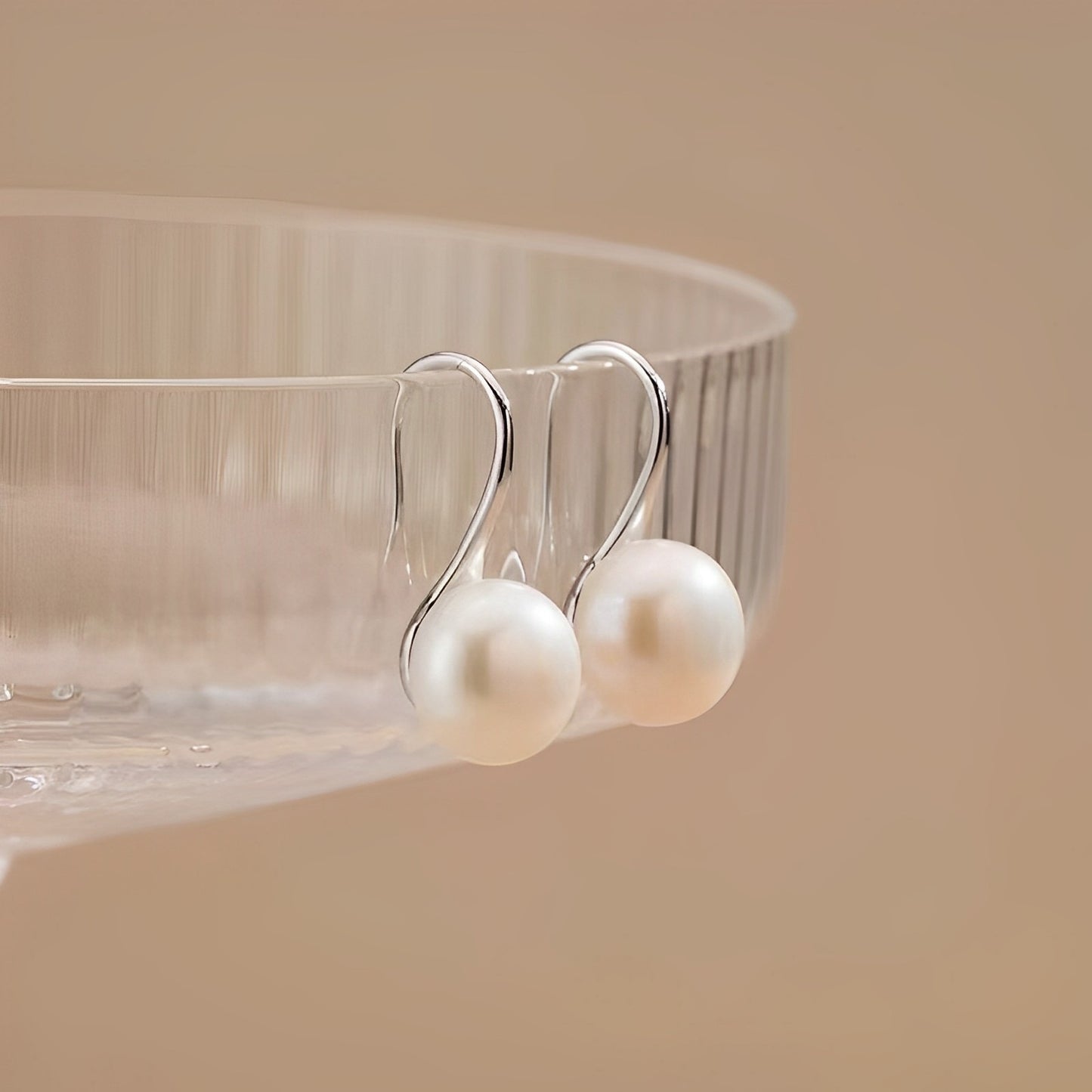 Silver Fashion Pearl Earrings