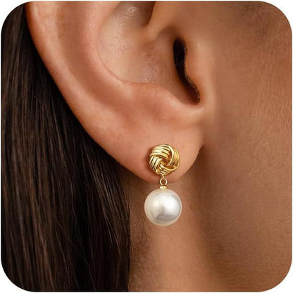 Sweet Twist Pearl Stud Earrings